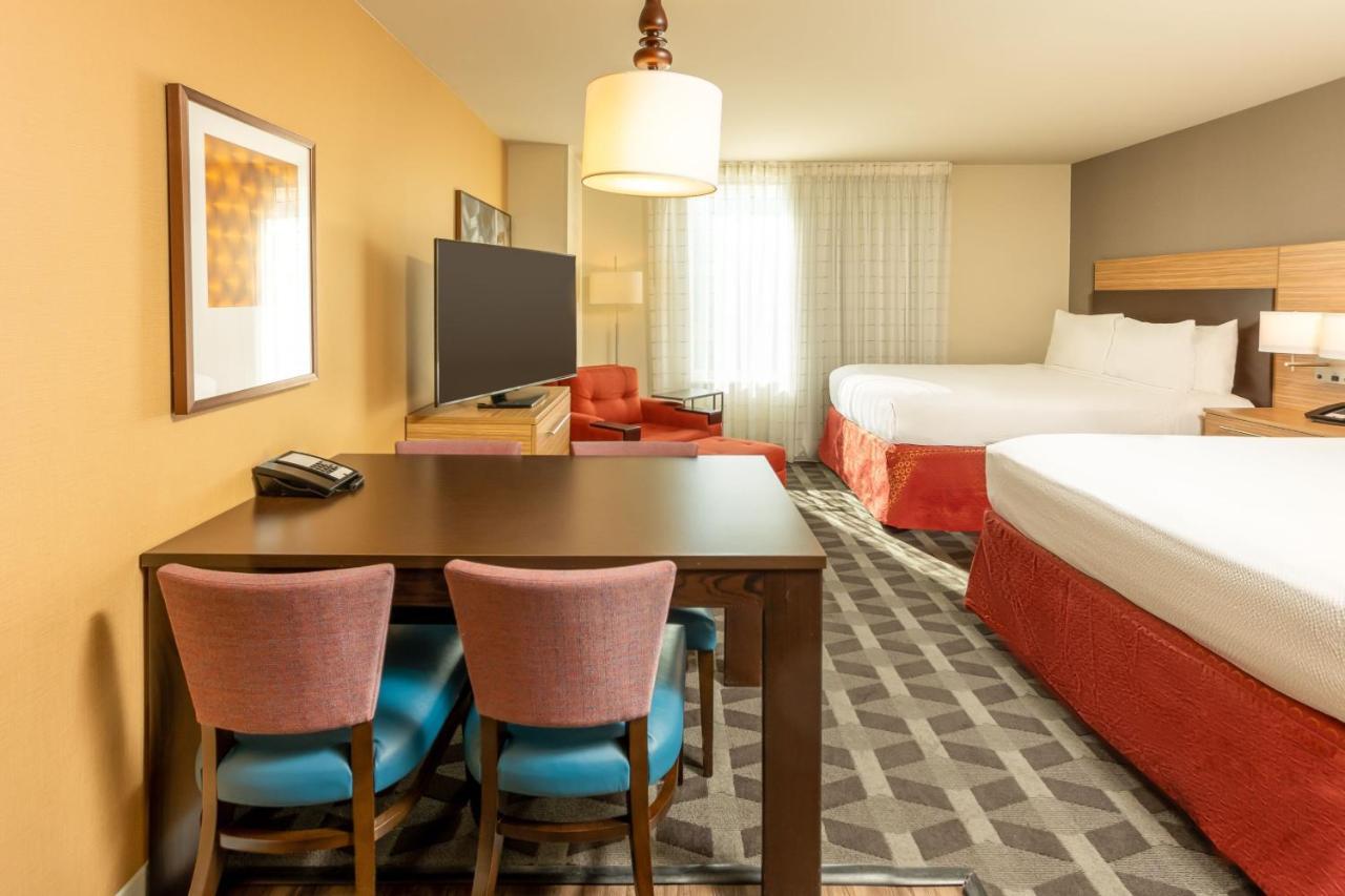 Towneplace Suites By Marriott Las Vegas Stadium District Exterior photo
