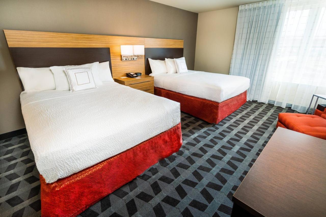 Towneplace Suites By Marriott Las Vegas Stadium District Exterior photo