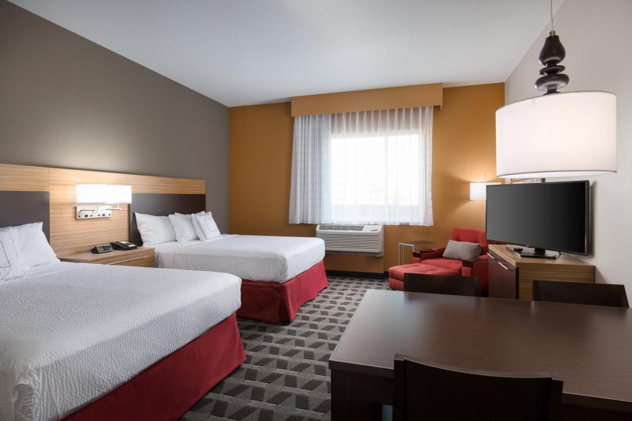 Towneplace Suites By Marriott Las Vegas Stadium District Exterior photo