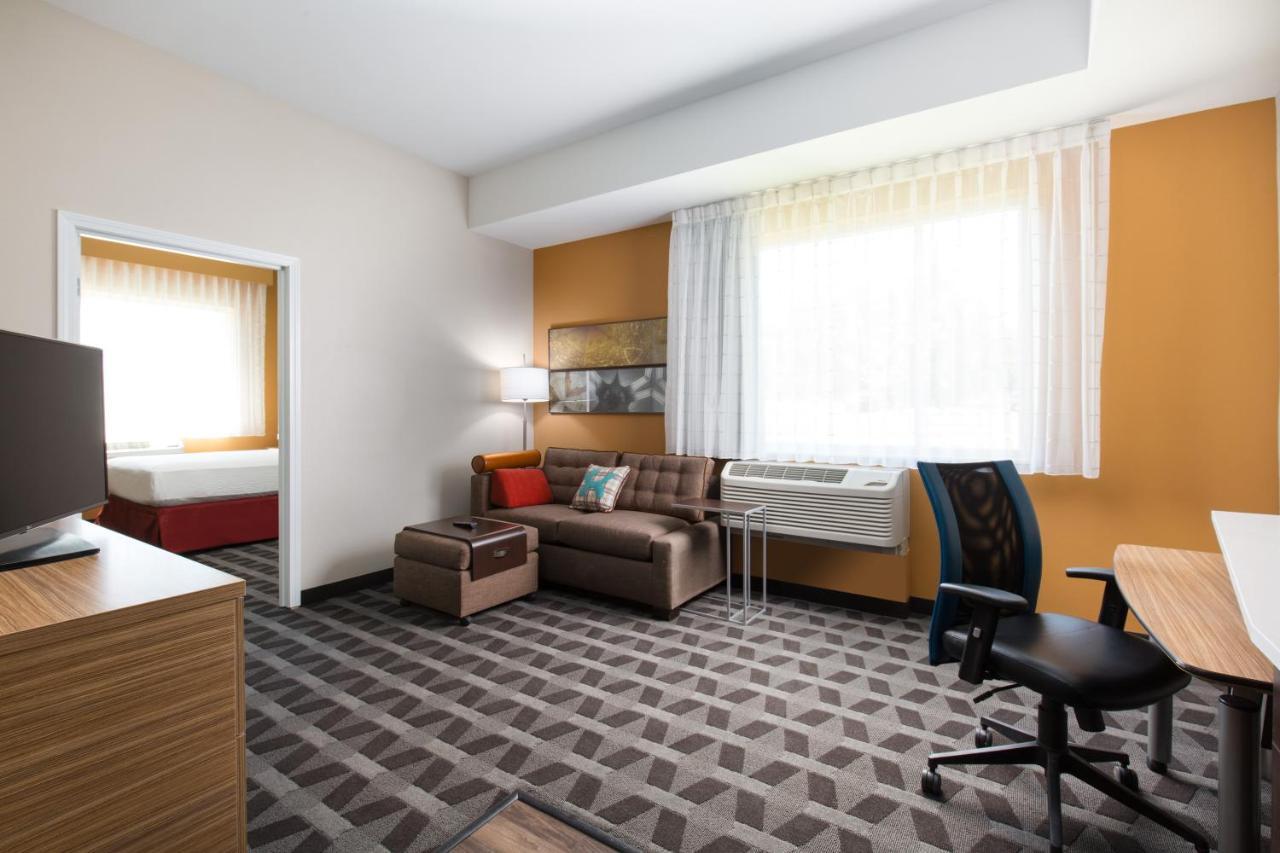 Towneplace Suites By Marriott Las Vegas Stadium District Exterior photo